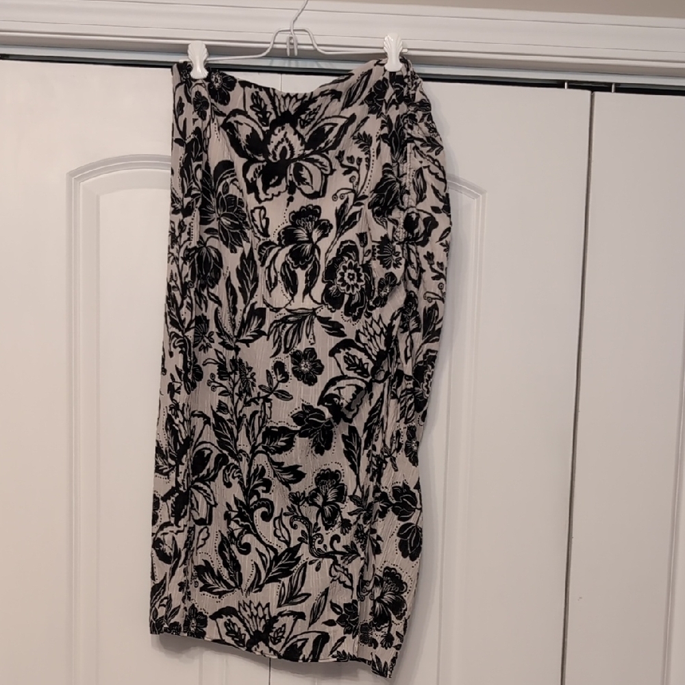 Zara Black Floral Skirt
